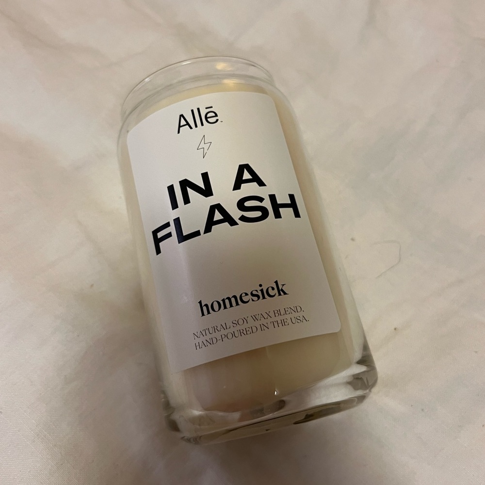 NEW ALLĒ HOMESICK CANDLE